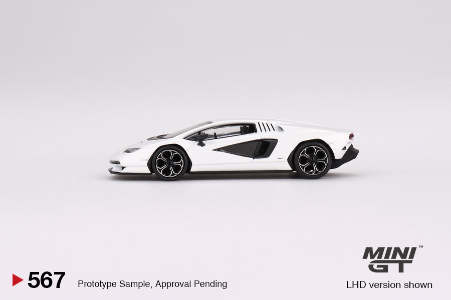 Preorder - September 2023 - 1/64 Lamborghini Countach LPi800-4, white