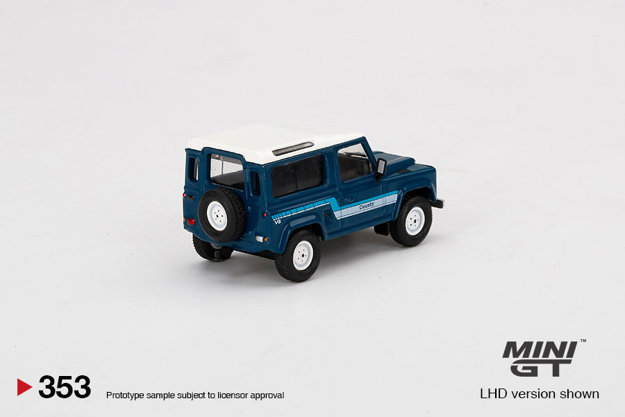 1/64 Land Rover Defender 90 County Wagon, stratos blue