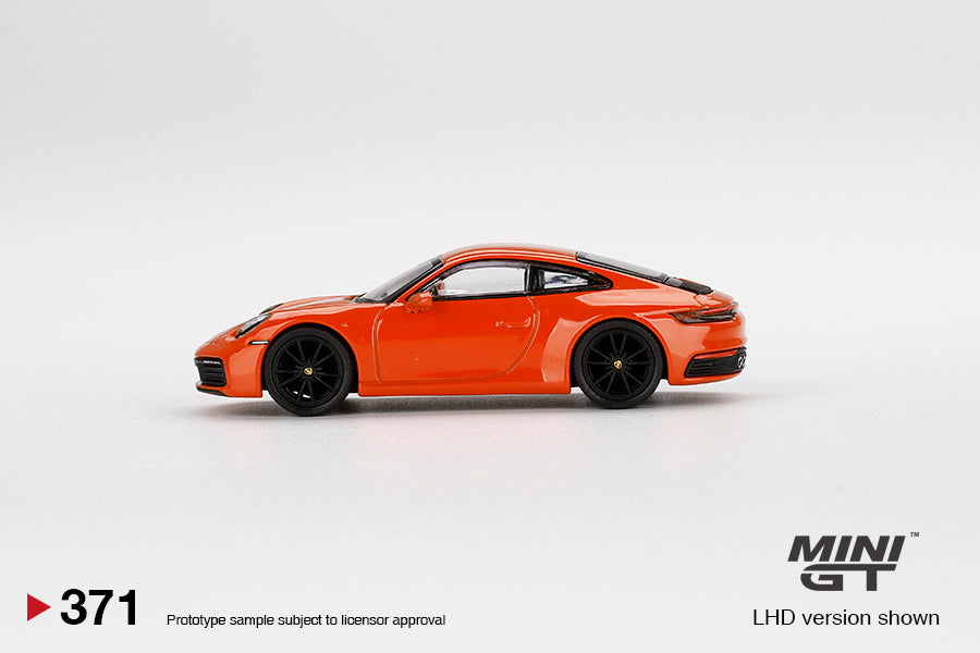 1/64 Porsche 911 (992) Carrera 4S, lava orange