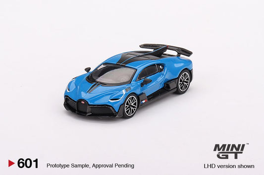 Preorder - October 2023 - 1/64 Bugatti Divo, blue bugatti