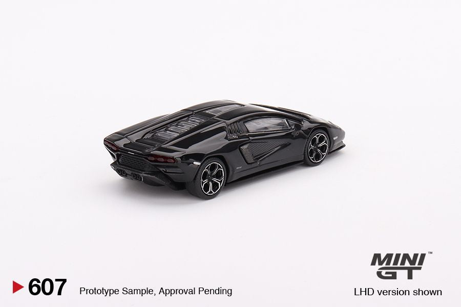 Preorder - October 2023 - 1/64 Lamborghini Countach LPI 800-4, nero maia