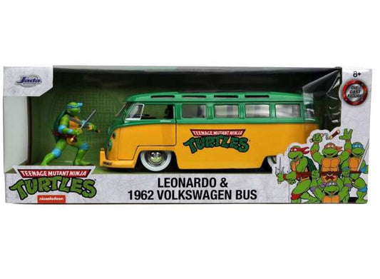 1/24 1962 Volkswagen Bus T1 *TMNT* & diecast Leonardo Figure