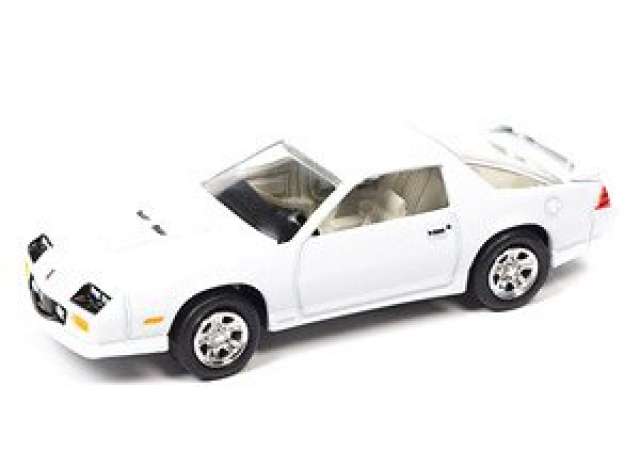 1/64 1991 Chevrolet Camaro Z28 1LE, white