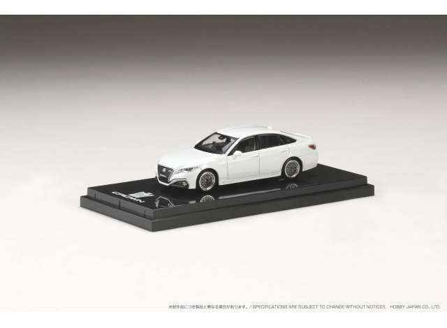 1/64 Toyota Crown 2.0 RS Customized Version, white pearl crystal CS