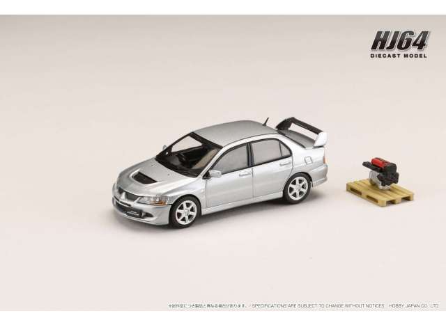 Preorder - Q3 2023 - 1/64 Mitsubishi Lancer GSR Evolution 8 with Engine Display Model, cool silver metallic