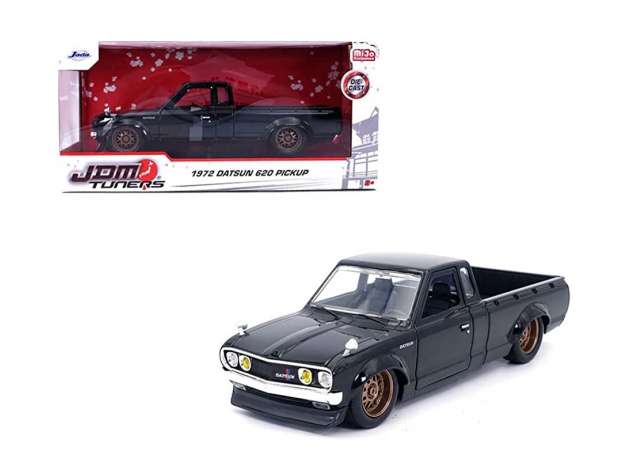 1/24 1972 Datsun 620 pick-up, black