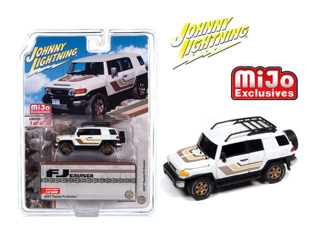 1/64 2007 Toyota FJ Cruiser, white